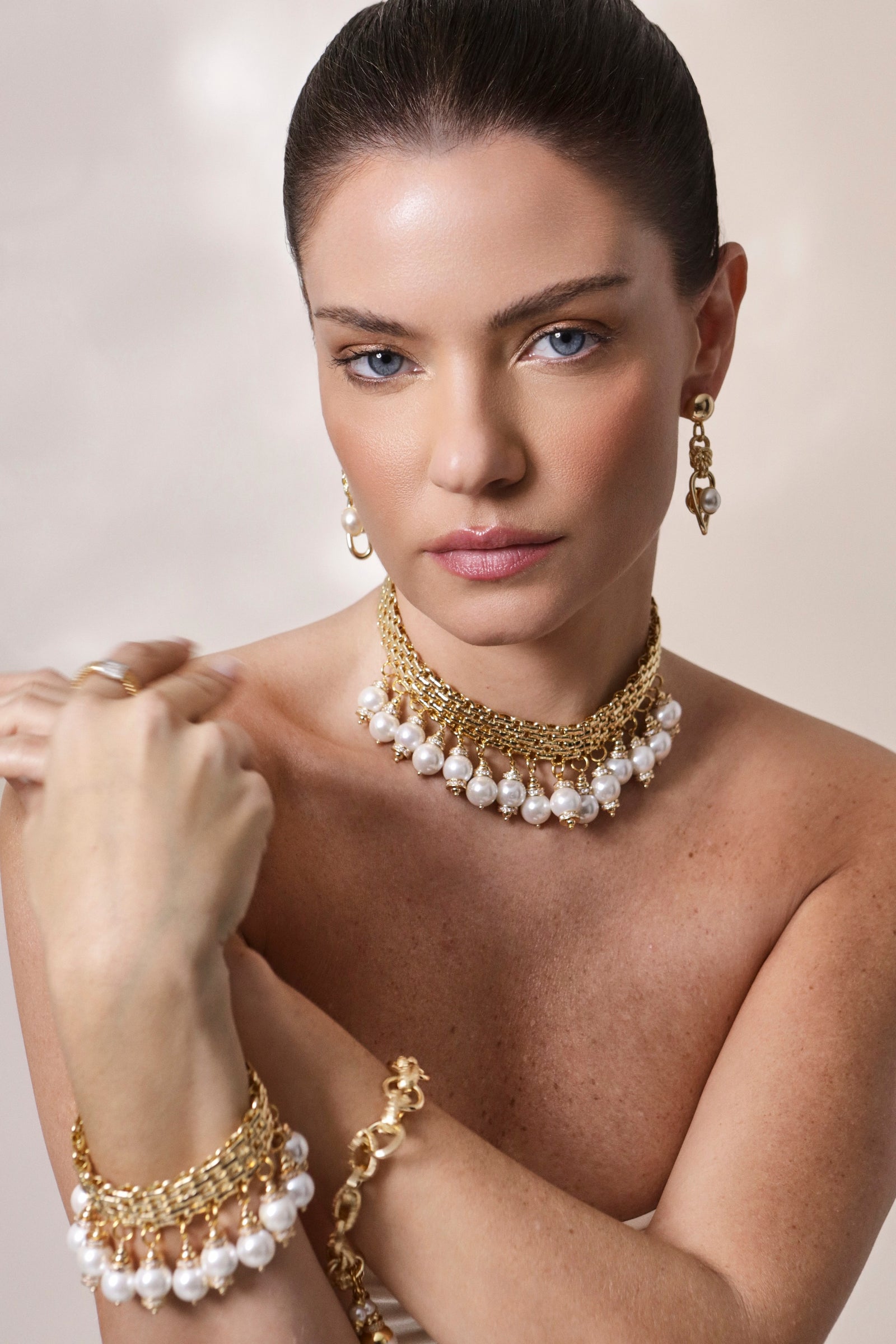 Lisanza Earrings Pearl