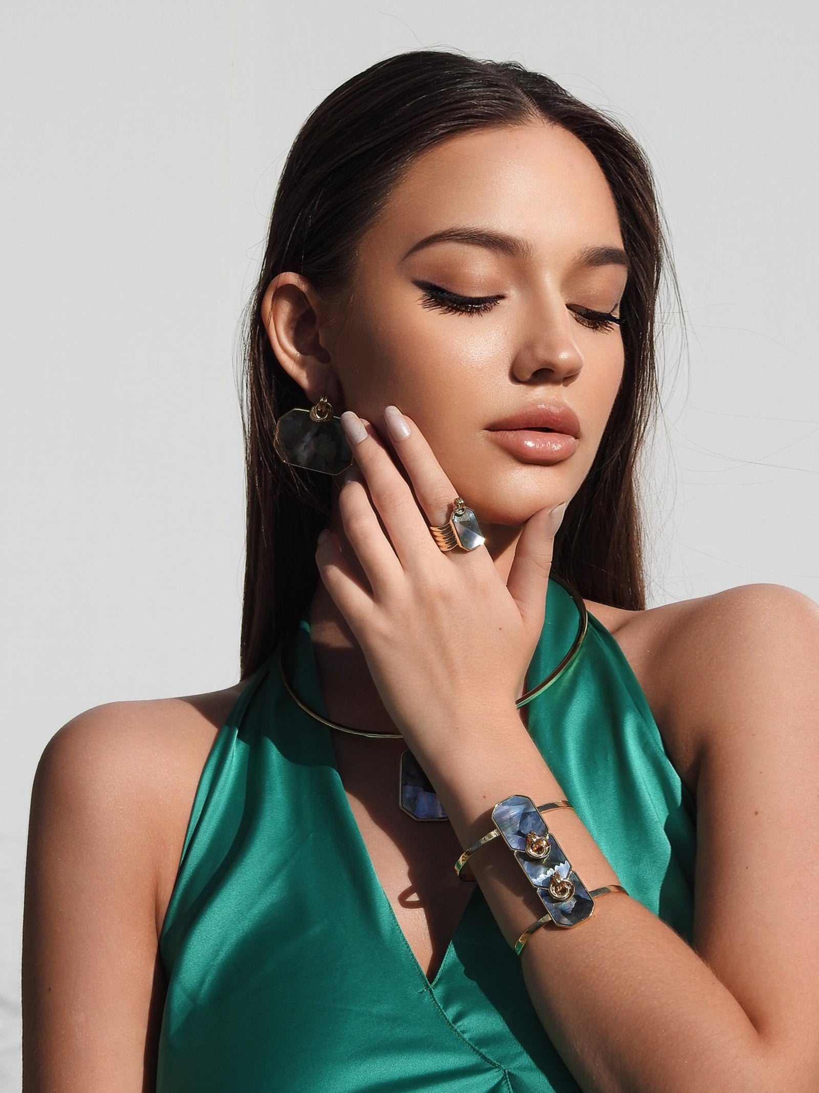 Icon Classic Black MOP Ring Size 10