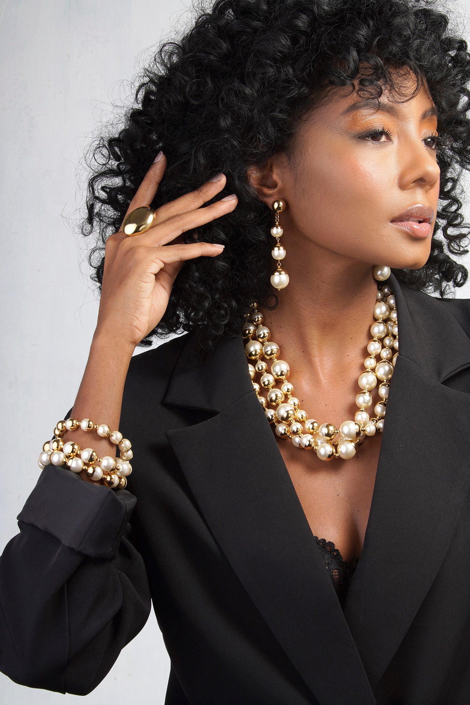 Nix Earrings - Pearl Gold