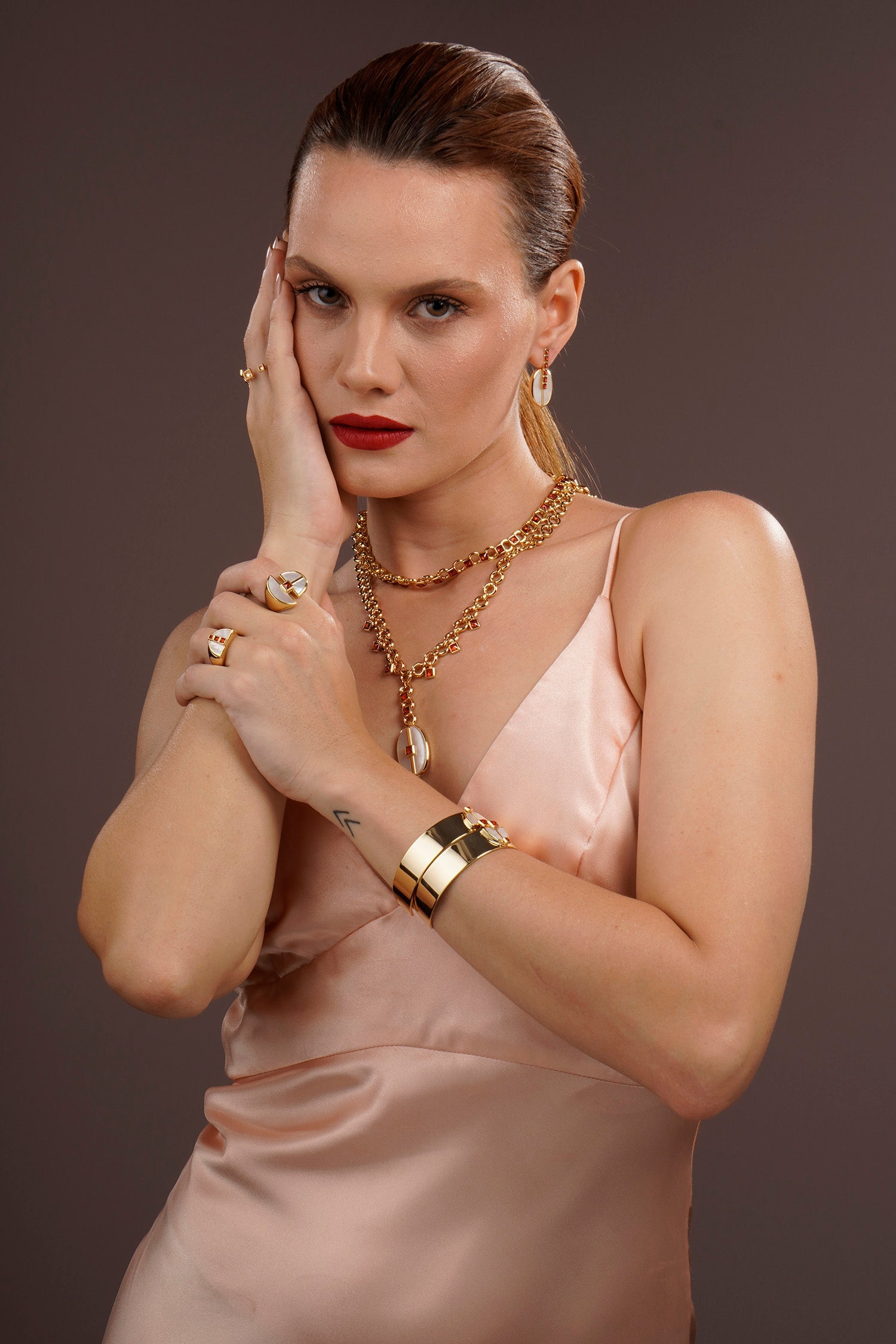 Inspire Drop Stud White Mother of Pearl