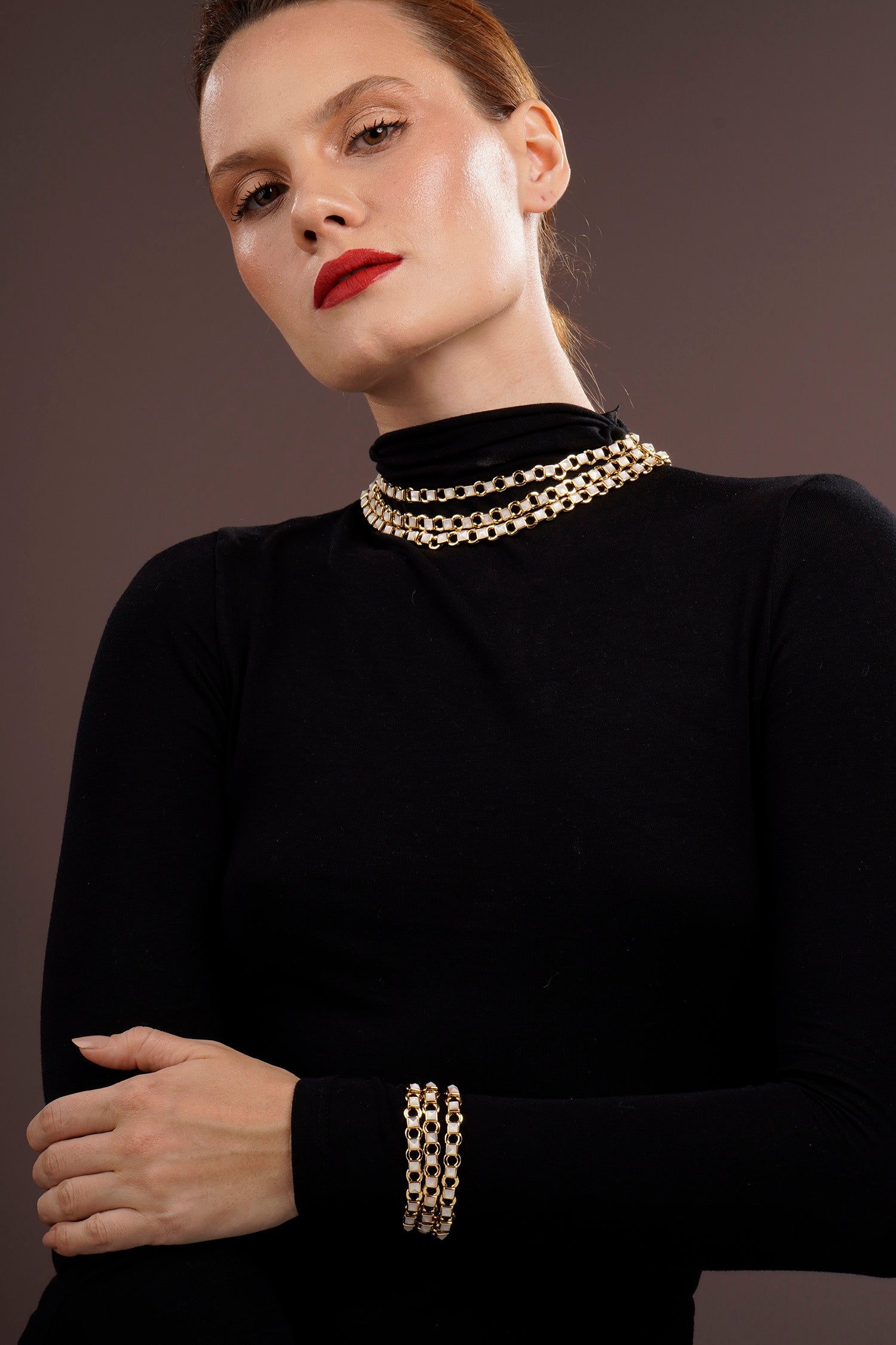 Balance Necklace White Mother of Pearl and 18K Gold Plated