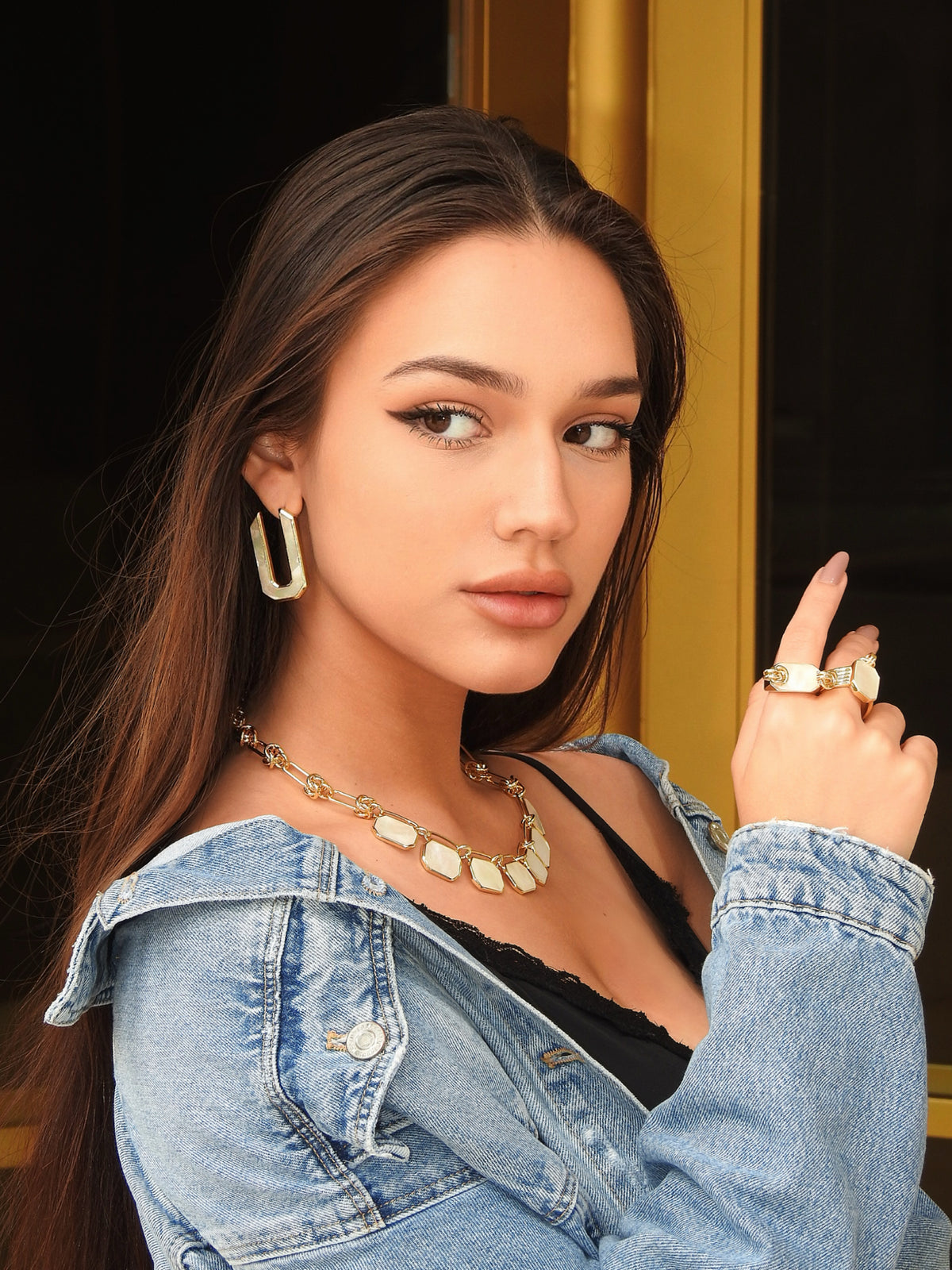 Icon Organic Hoop White Mother of Pearl Earring