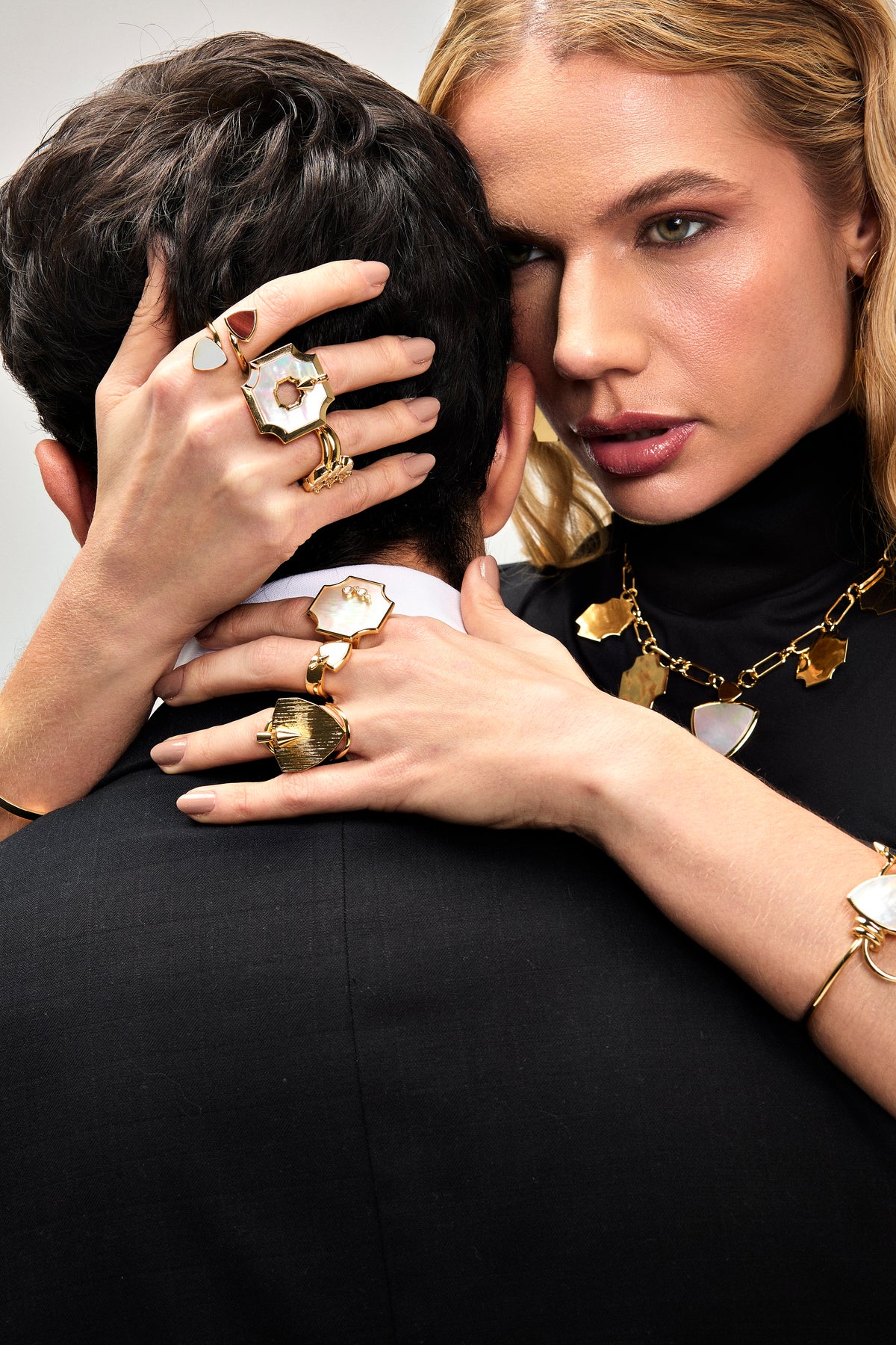 Thalassa Ring White Mother of Pearl