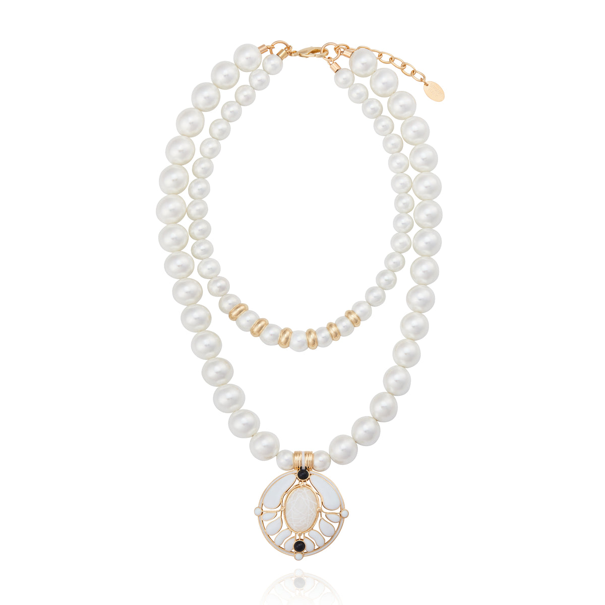 Doge&#39;s Double Pearl Necklace with Pendant