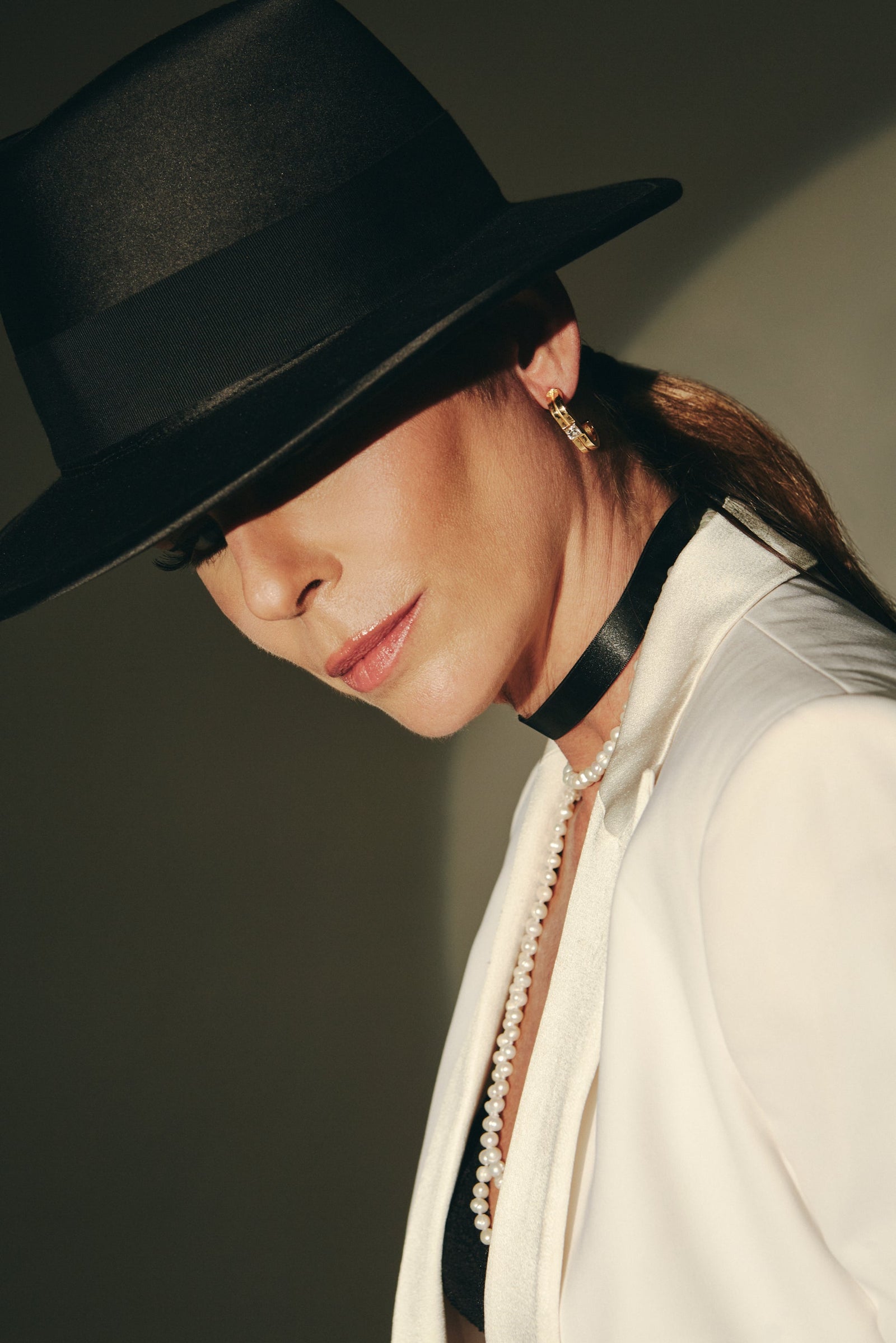 Glam Hoop Earring - Gold