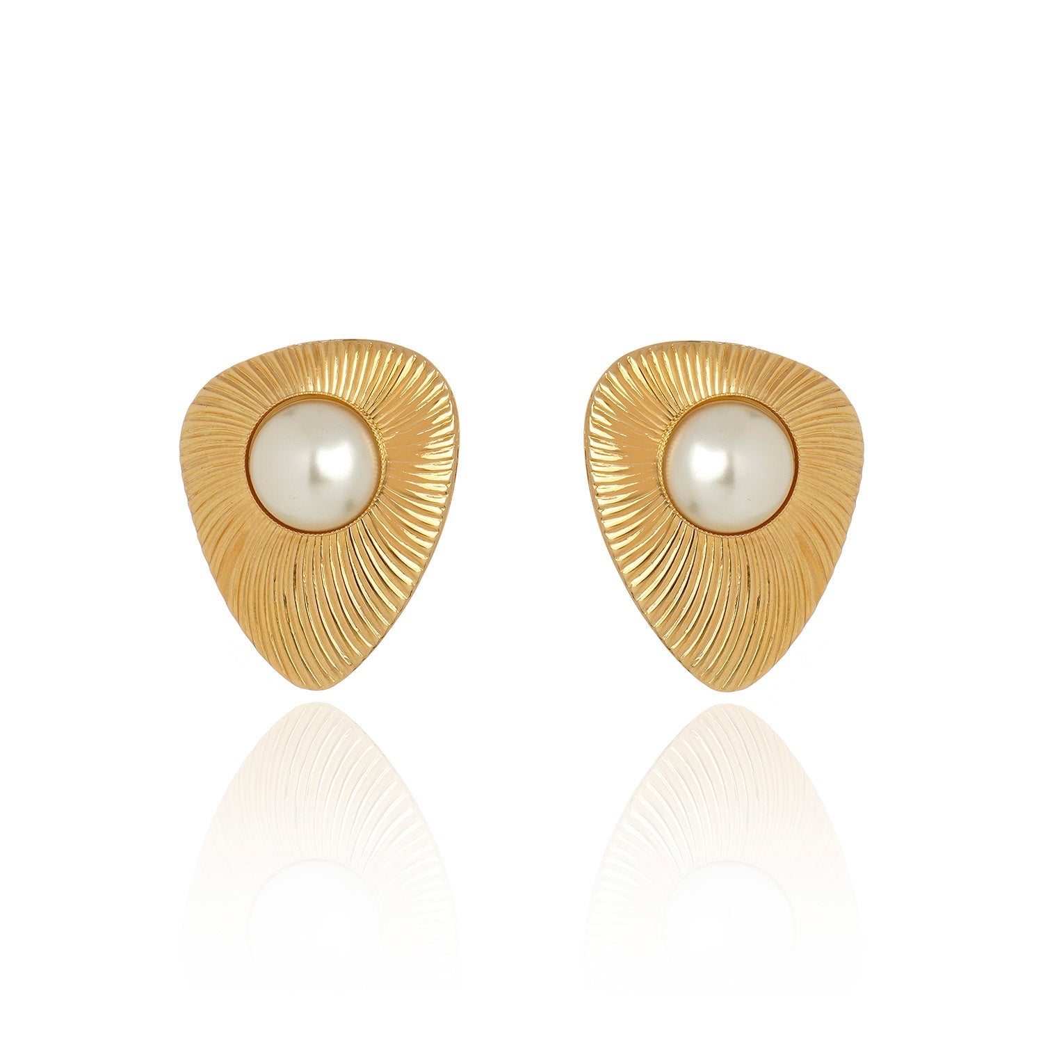 Artemis Stud Earrings - Pearl