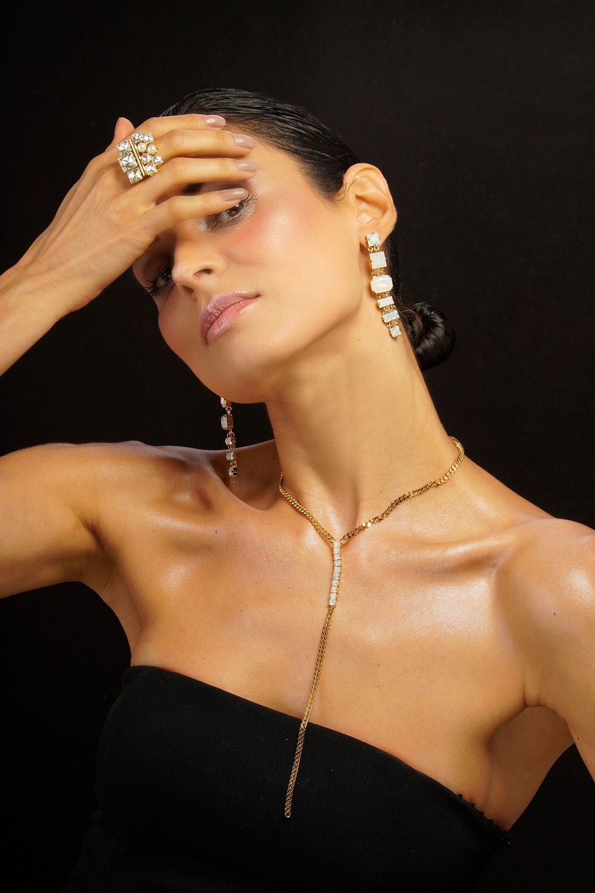 Amelia Crystal Lariat - Moonstone Silver
