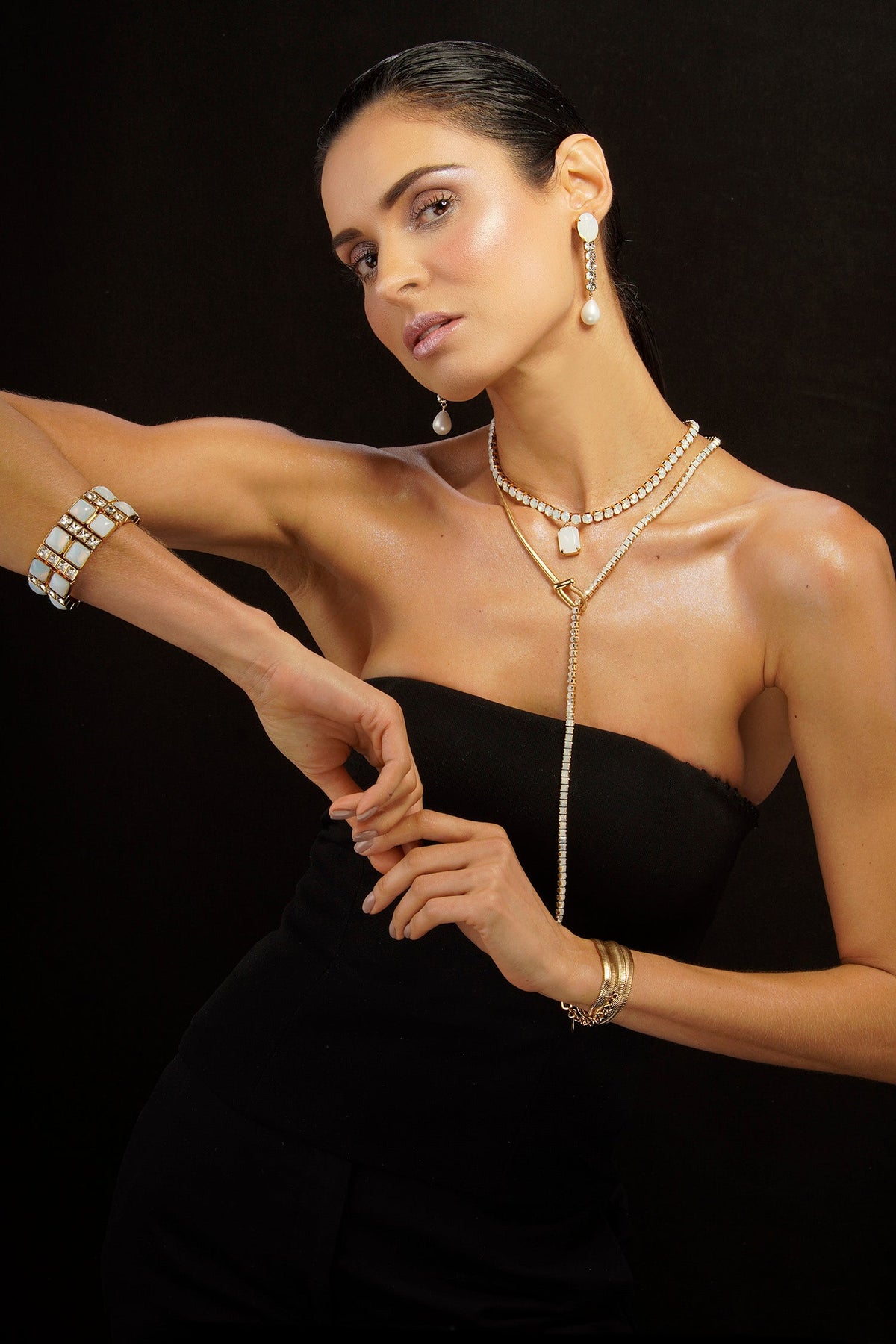 Valentina Crystal Lariat - Moonstone Gold