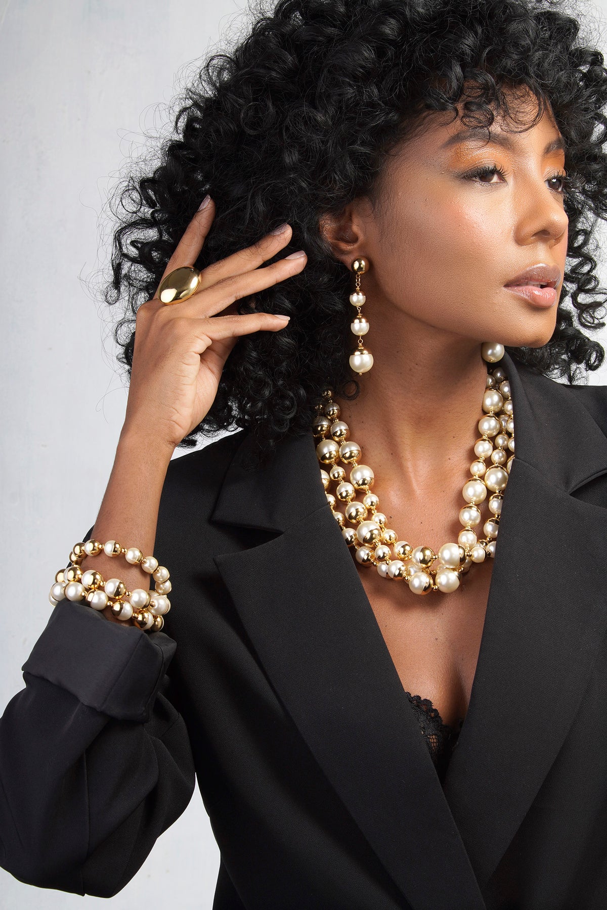 Nix Earrings - Pearl Gold