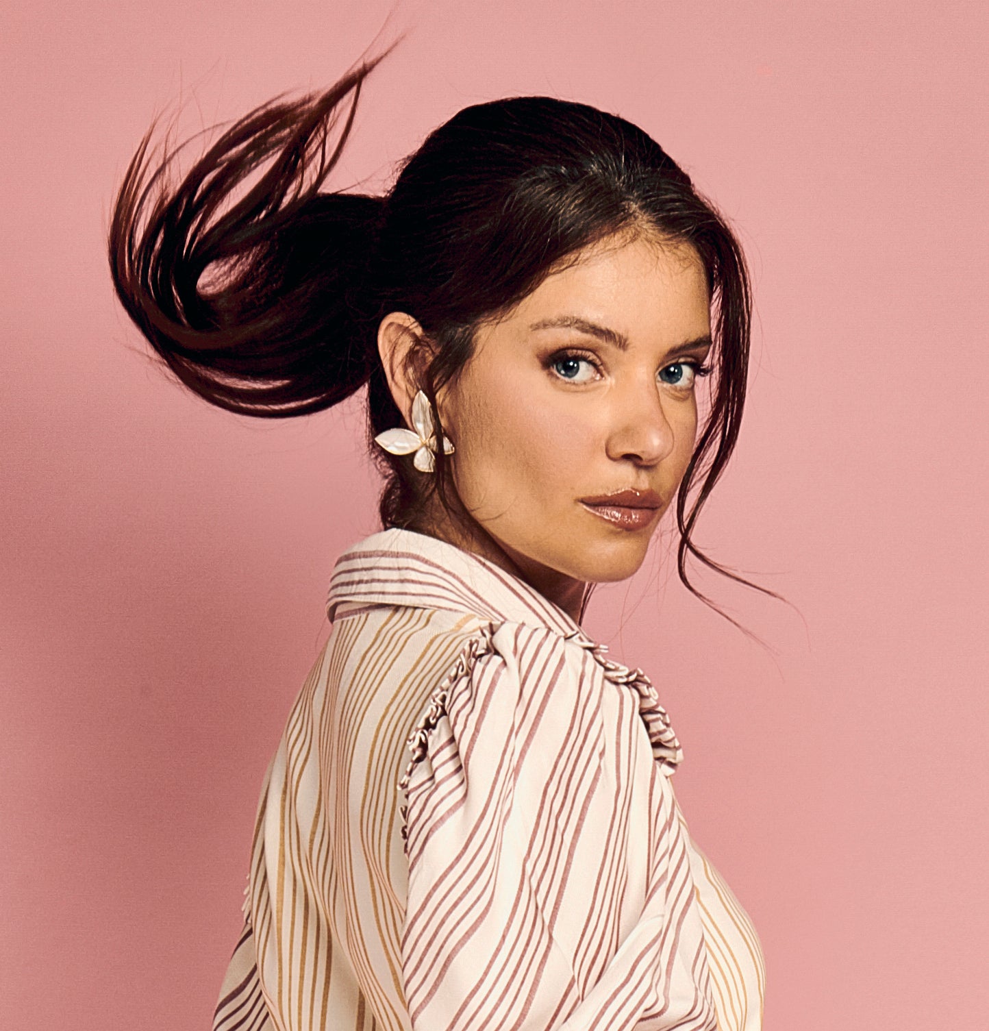 Sophia Earring - White Mother of Pearl